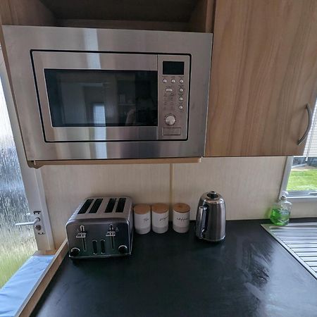 3 Bedroom Caravan, Sleeps 8 Lyons Lido Beach 프레스타틴 외부 사진